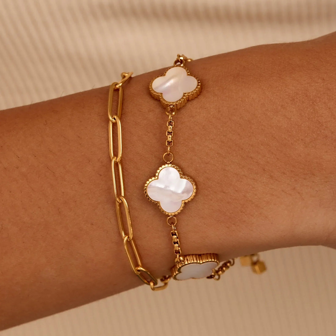 Pulseira de Trevo em Madrepérola