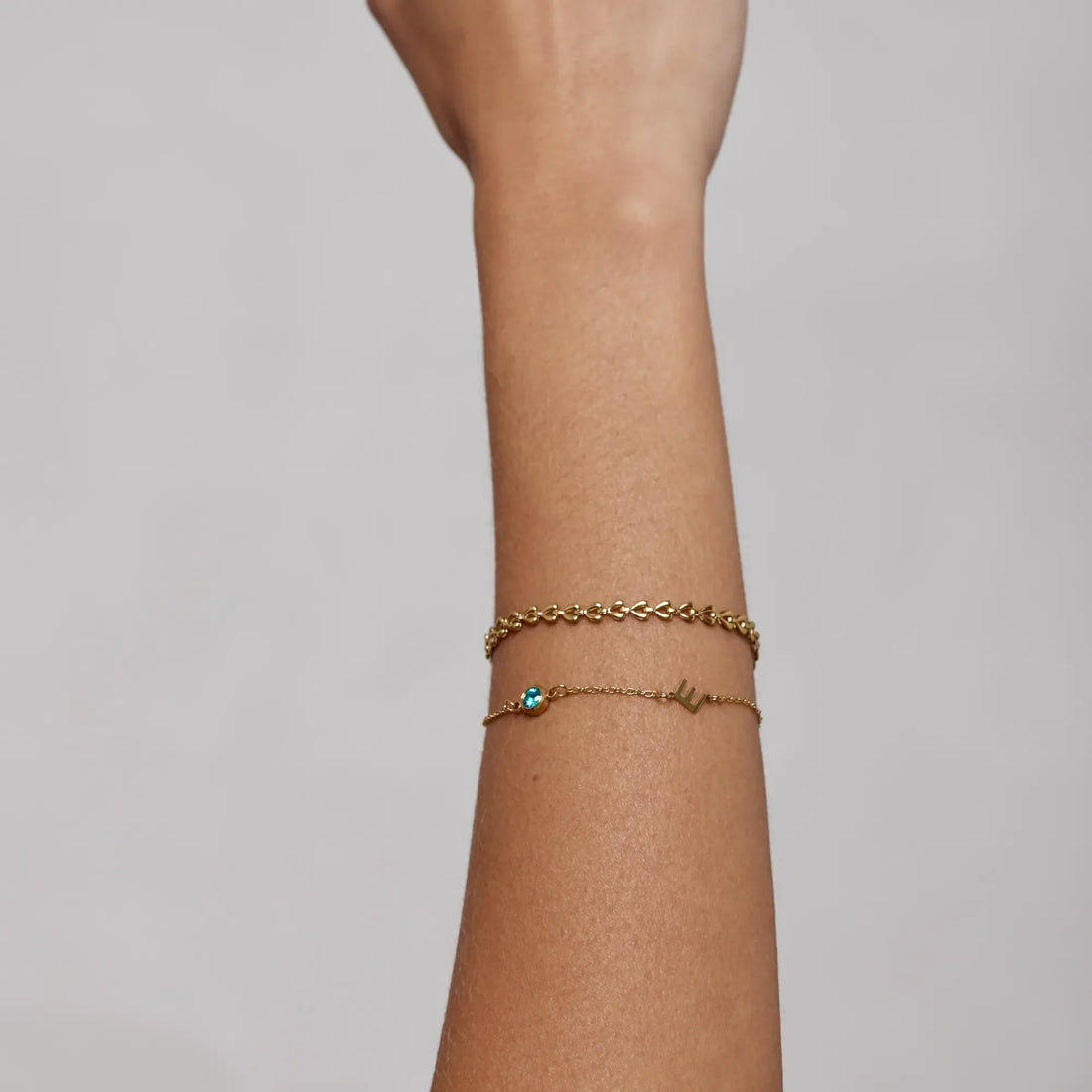 Pulseira com Inicial e Pedra de Nascimento