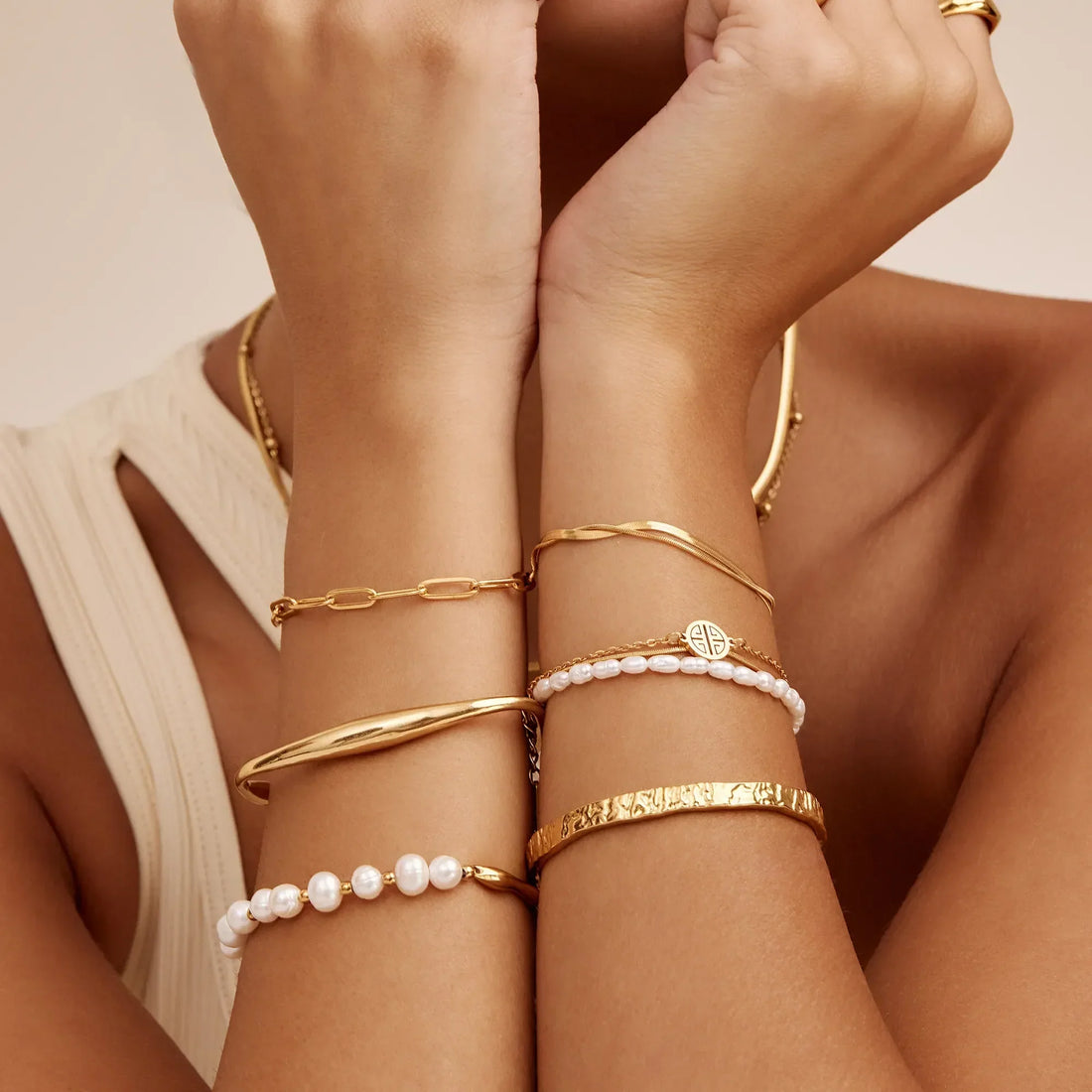 Pulseira Aberta Dourada Dune