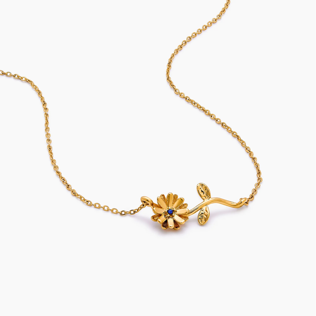 Colar Delicado com Flor de Nascimento