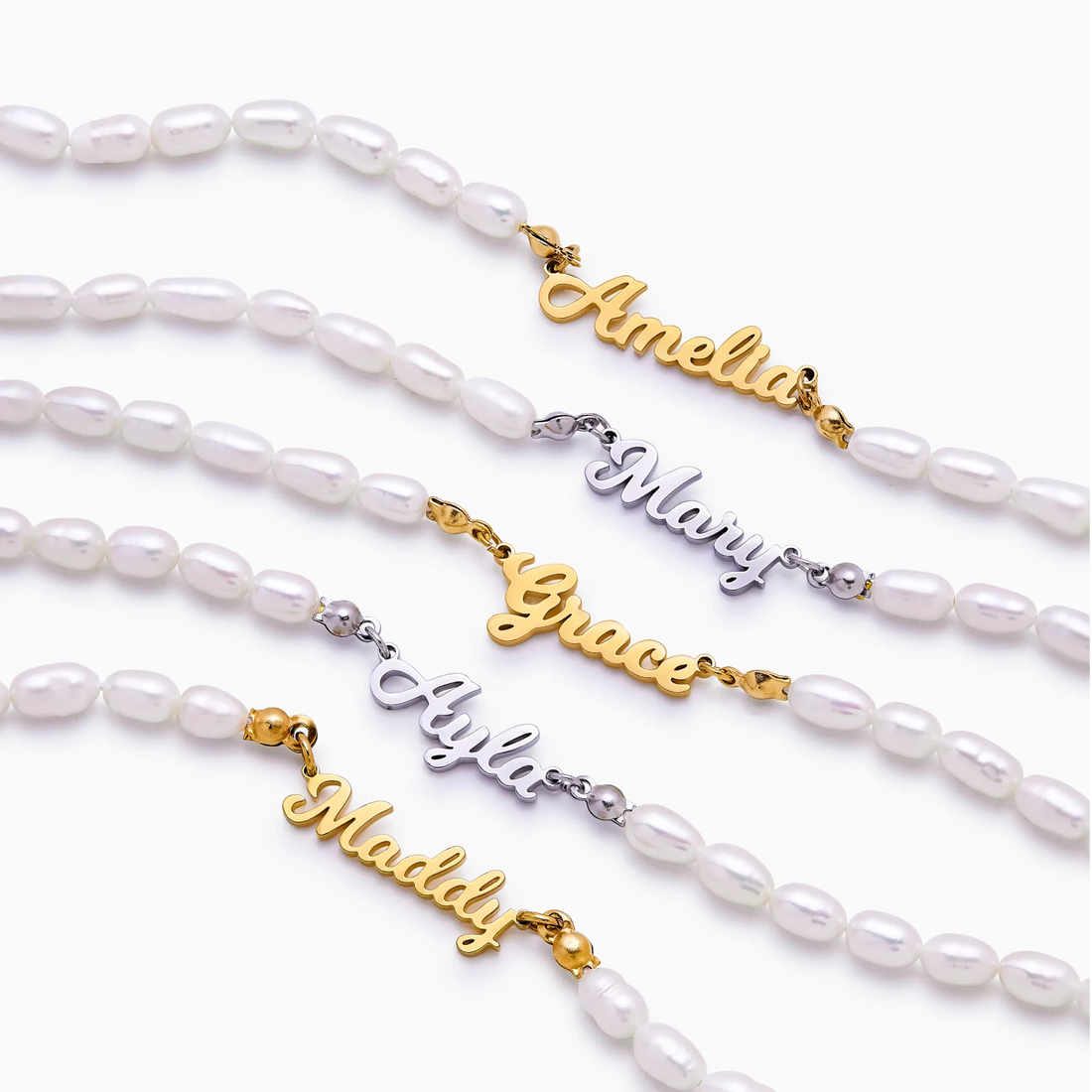 Colar de Nome com Pérolas Personalizado