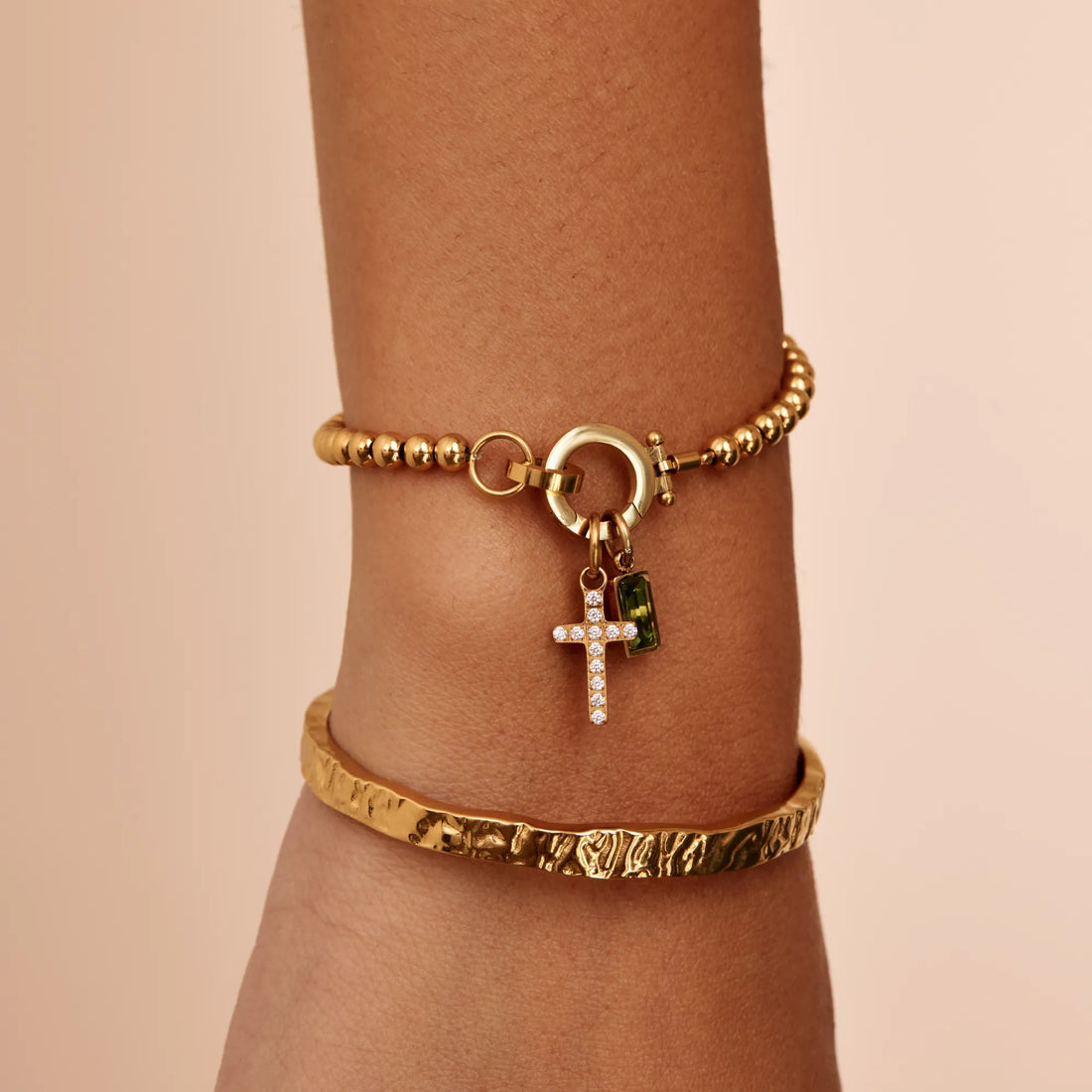 Pulseira de Contas com Berloque Cruz e Pedra de Nascimento