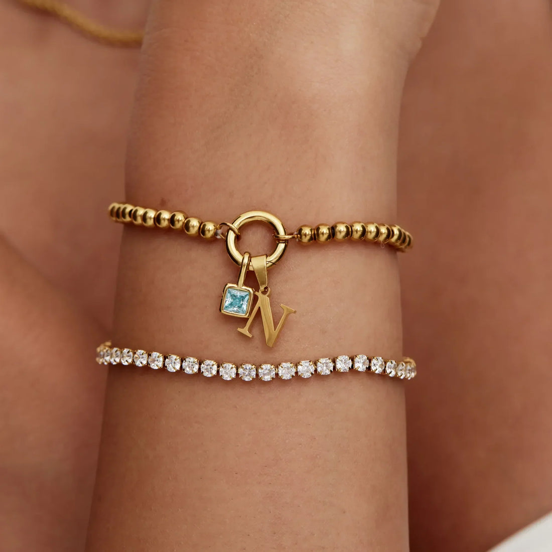 Pulseira de Inicial com Pedra de Nascimento