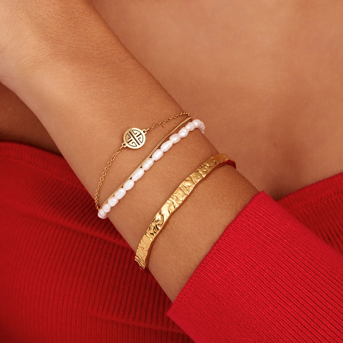 Pulseira Layered de Pérola e Dourado Sunshine